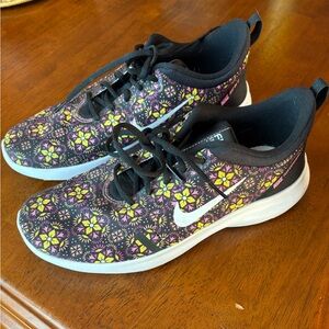 Nike Flex Experience 8 Black Floral Sneakers